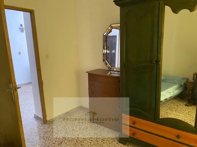 5 sypialnia Dom na sprzedaż w Atajate z garażem - 130 000 € (Ref: 9952570)