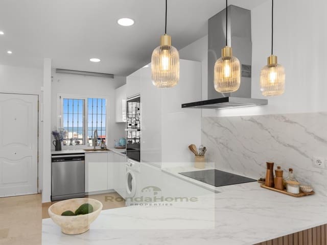 2 soverom Penthouse til salgs i Zona Centro Comercial Torrequebrada, Benalmádena med garasje - € 399 000 (Ref: 9952571)
