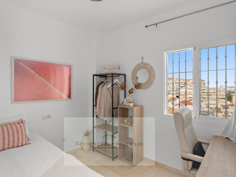 2 Zimmer Penthouse zu verkaufen in Torrequebrada mit Garage - 399.000 € (Ref: 9952571)