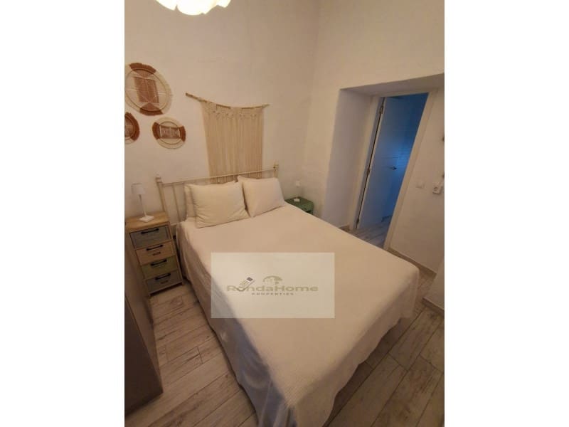 2 bedroom Townhouse for sale in Alora with garage - € 127,000 (Ref: 9952572)
