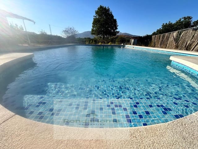 2 soveværelse Finca/Landehus til salg i Alora med swimmingpool garage - € 186.000 (Ref: 9952574)