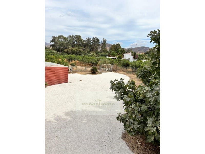 2 bedroom Finca/Country House for sale in Alora with pool garage - € 186,000 (Ref: 9952574)