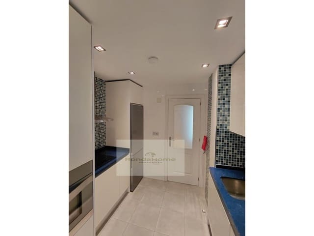 2 soveværelse Lejlighed til leje i Las Morillas, Málaga by med garage - € 1.300 (Ref: 9984849)