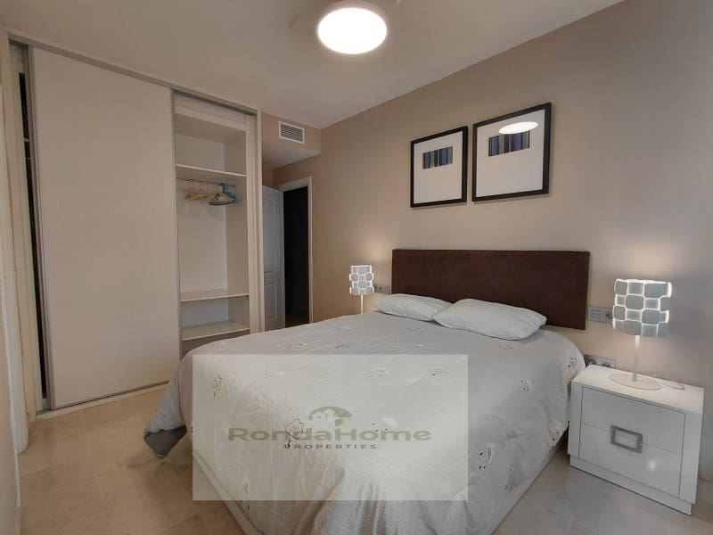 2 soveværelse Lejlighed til leje i Malaga by med garage - € 1.300 (Ref: 9984849)