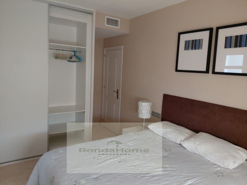 2 soveværelse Lejlighed til leje i Malaga by med garage - € 1.300 (Ref: 9984849)