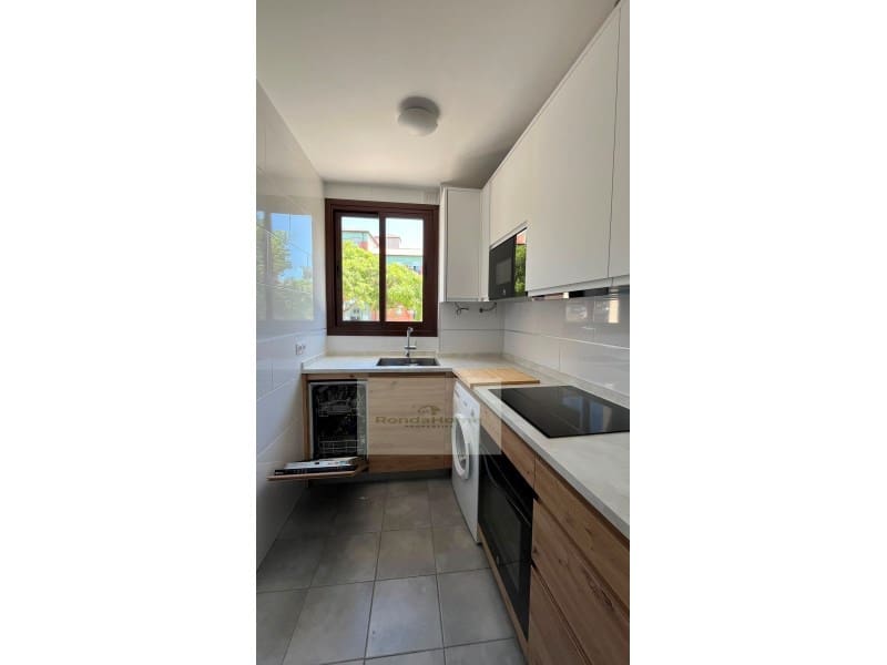 2 quarto Apartamento para arrendar em Malaga cidade - 1 200 € (Ref: 9984850)