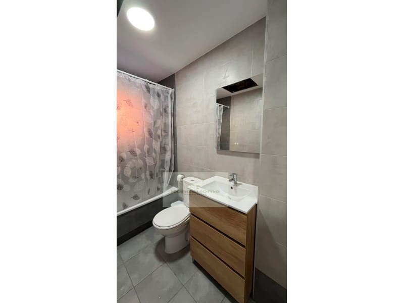 2 quarto Apartamento para arrendar em Malaga cidade - 1 200 € (Ref: 9984850)