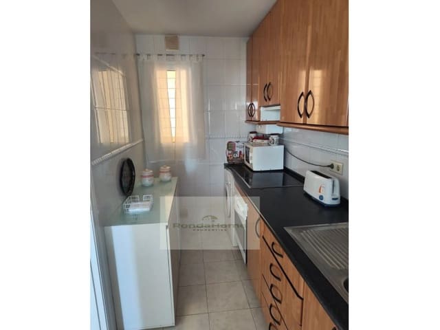 2 Zimmer Wohnung zu vermieten in Zona Puerto Deportivo, Fuengirola mit Pool Garage - 1.500 € (Ref: 9984851)