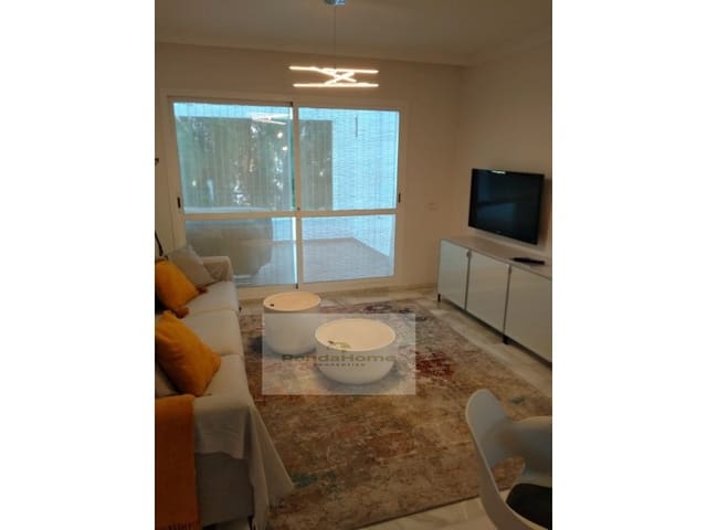 2 soverom Leilighet til leie i La Dama de Noche - La Alzambra, Marbella med svømmebasseng garasje - € 1 900 (Ref: 9990645)