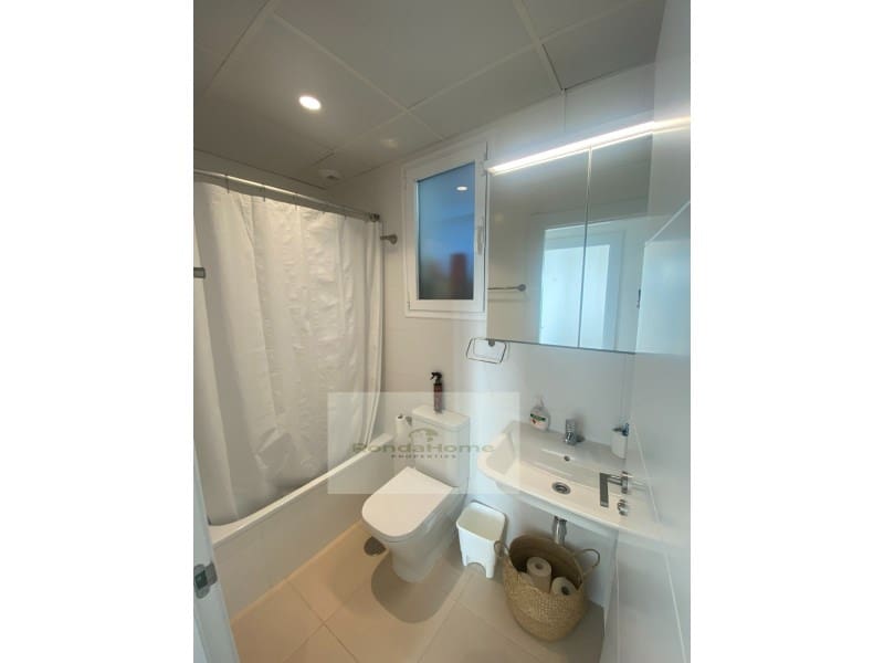 3 soveværelse Lejlighed til leje i Nueva Andalucia med swimmingpool garage - € 2.300 (Ref: 9995085)