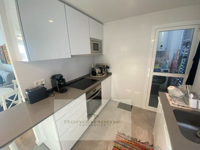 3 soveværelse Lejlighed til leje i Rodeo Alto - Guadaiza - La Campana, Marbella med swimmingpool garage - € 2.300 (Ref: 9995085)