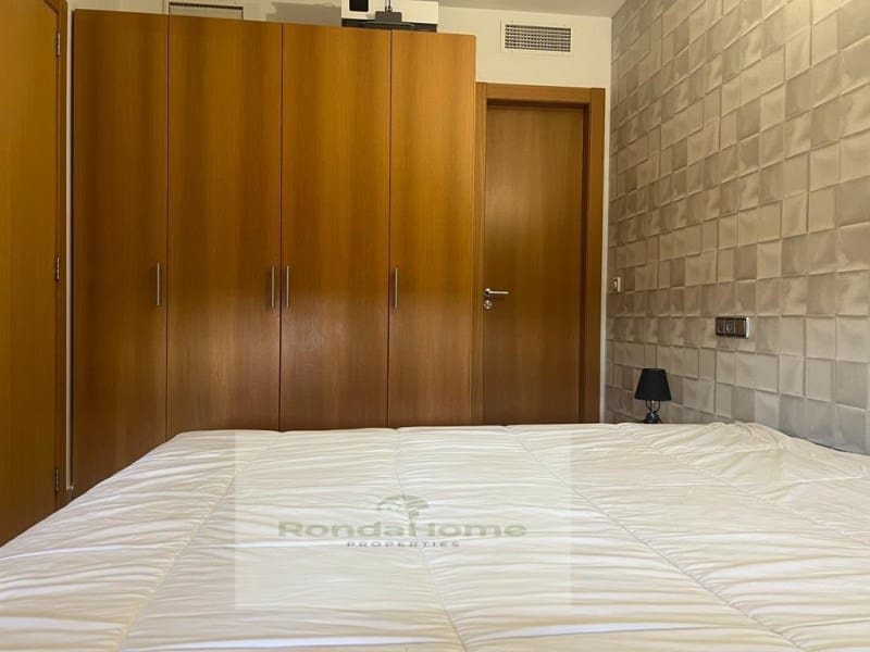 2 soverom Leilighet til salgs i Benalmadena med garasje - € 440 000 (Ref: 9998761)