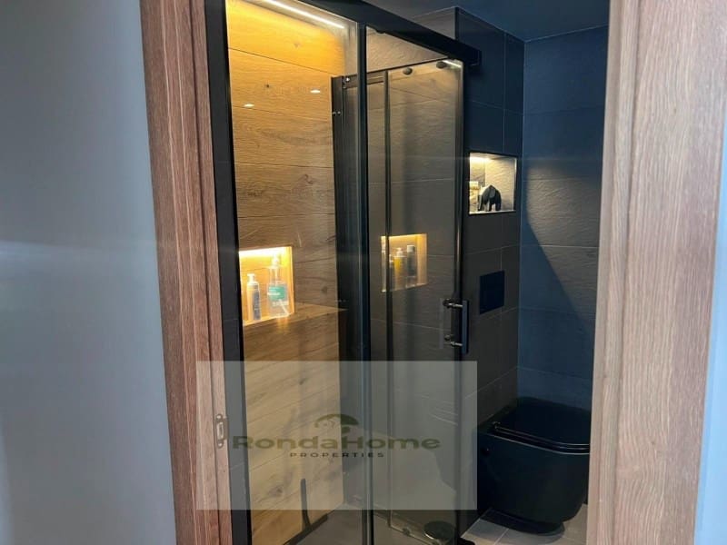 3 soveværelse Lejlighed til salg i New Golden Mile med swimmingpool garage - € 315.000 (Ref: 9998762)