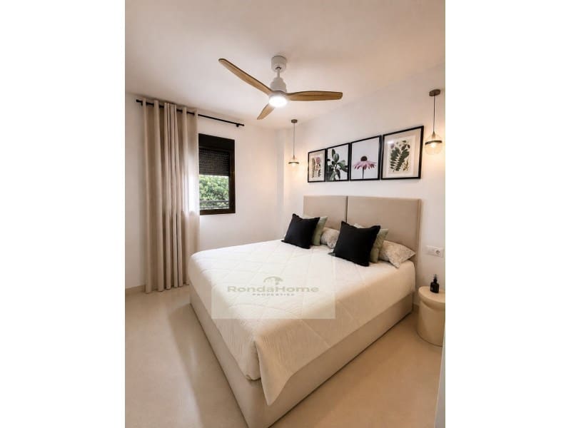 3 soveværelse Lejlighed til leje i Torremolinos med swimmingpool garage - € 1.930 (Ref: 9998763)