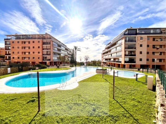 3 soverom Leilighet til leie i Torremolinos med svømmebasseng garasje - € 1 930 (Ref: 9998763)