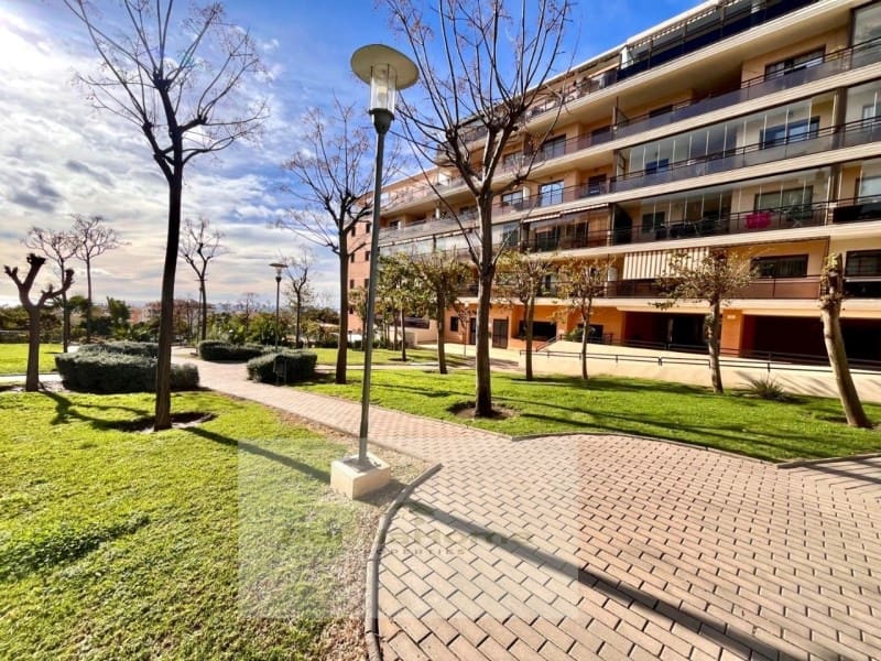 3 soveværelse Lejlighed til leje i Torremolinos med swimmingpool garage - € 1.930 (Ref: 9998763)