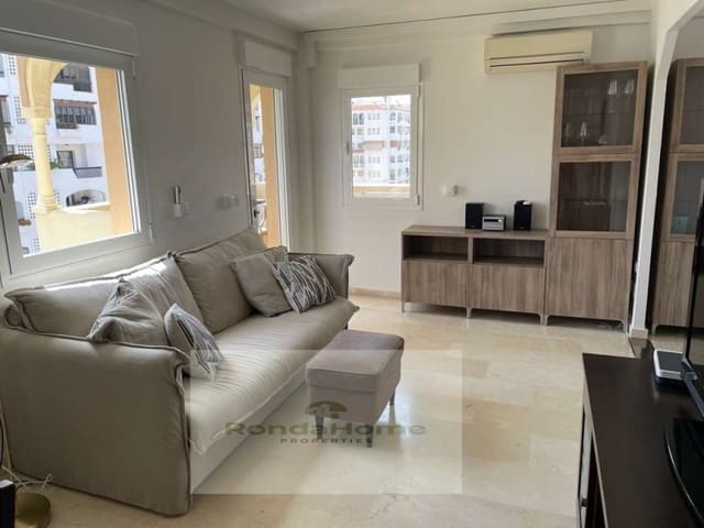 2 slaapkamer Flat te huur in Centro ciudad, Fuengirola met zwembad garage - € 1.350 (Ref: 9998764)