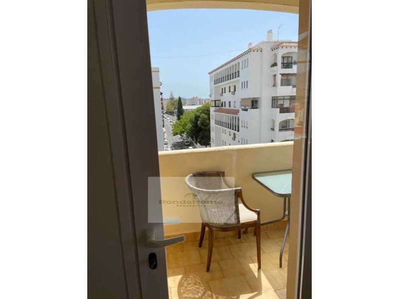 2 slaapkamer Flat te huur in Fuengirola met zwembad garage - € 1.350 (Ref: 9998764)