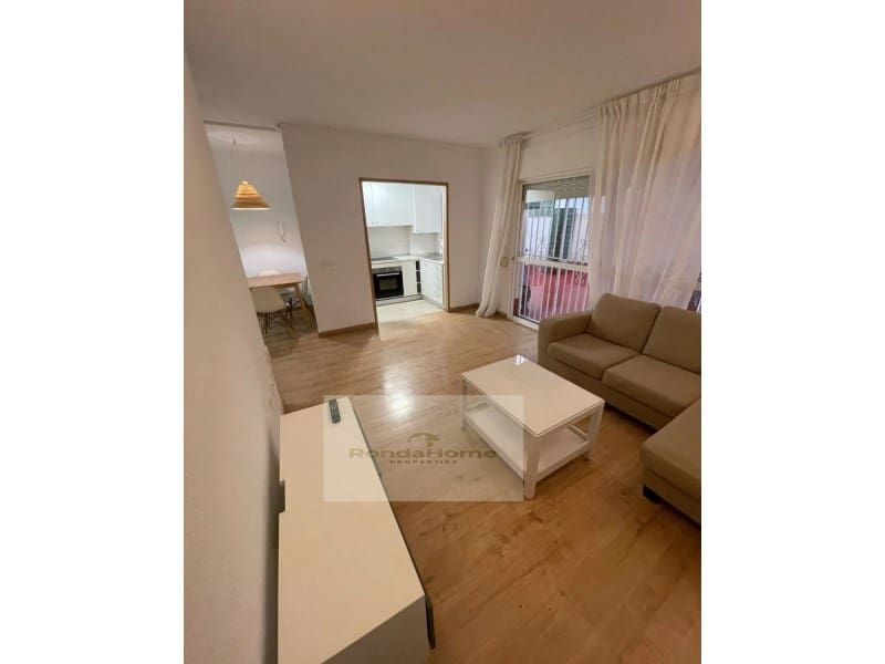 1 quarto Apartamento para arrendar em Torremolinos com garagem - 1 050 € (Ref: 9998766)
