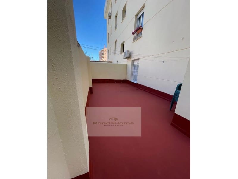 1 quarto Apartamento para arrendar em Torremolinos com garagem - 1 050 € (Ref: 9998766)