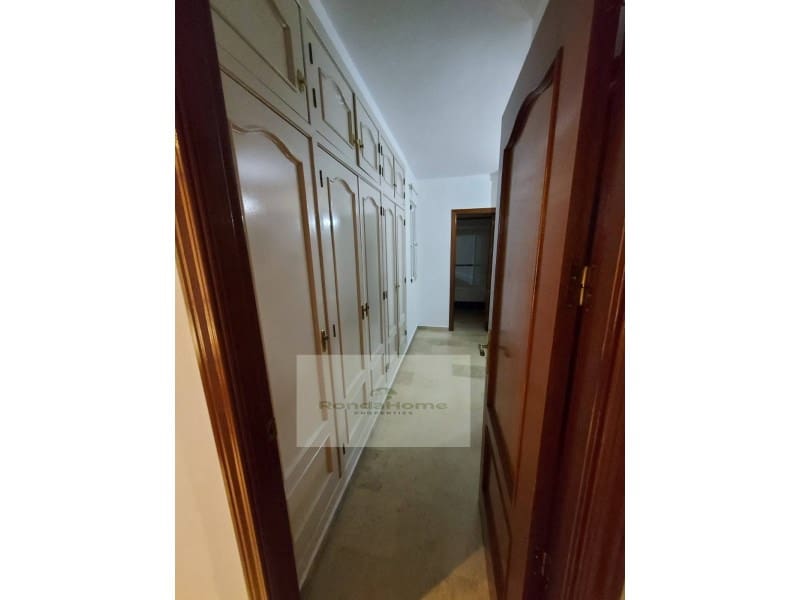 3 soveværelse Lejlighed til leje i Marbella - € 1.200 (Ref: 9999581)