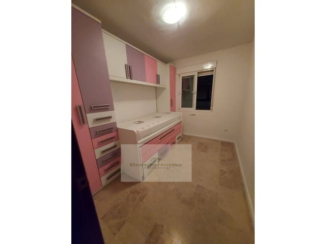3 sovrum Lägenhet att hyra i Divina Pastora, Marbella - 1 200 € (Ref: 9999581)