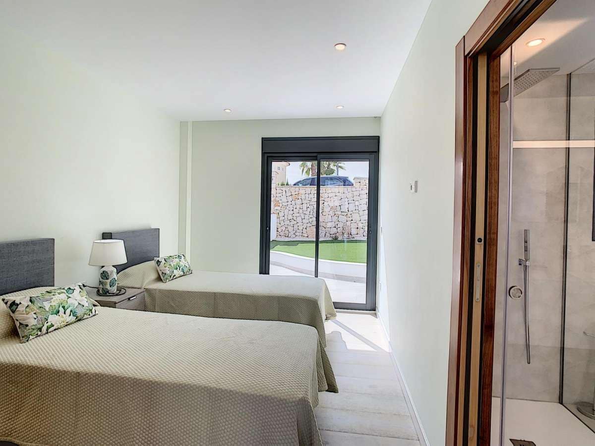 4 soveværelse Villa til salg i Cumbre del Sol - € 1.150.000 (Ref: 9066344)