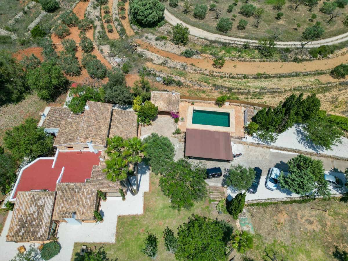 3 soveværelse Villa til salg i Senija med garage - € 1.295.000 (Ref: 9066346)