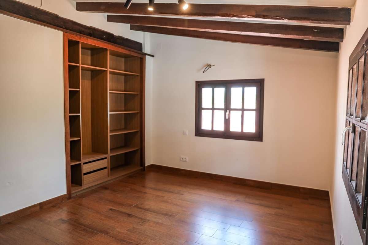 3 soveværelse Villa til salg i Senija med garage - € 1.295.000 (Ref: 9066346)