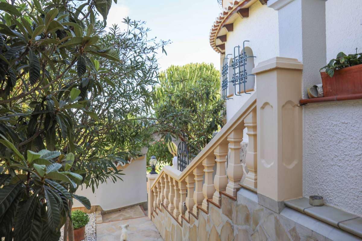 5 slaapkamer Villa te koop in Javea / Xabia met zwembad garage - € 1.850.000 (Ref: 9066347)