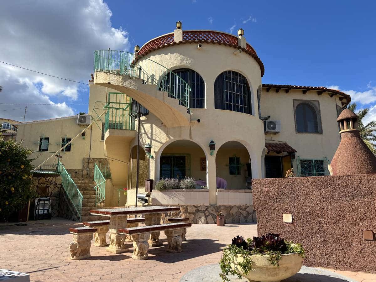 4 chambre Villa/Maison à vendre à Calpe / Calp avec piscine garage - 898 000 € (Ref: 9066357)