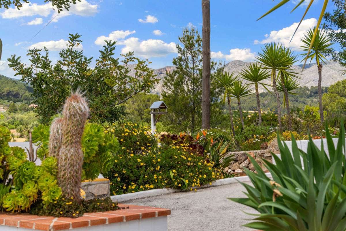 4 soveværelse Villa til salg i Murla med swimmingpool garage - € 825.000 (Ref: 9066359)