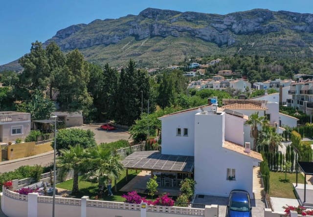 3 soveværelse Villa til salg i El Montgó, Dénia med swimmingpool garage - € 549.000 (Ref: 9066360)