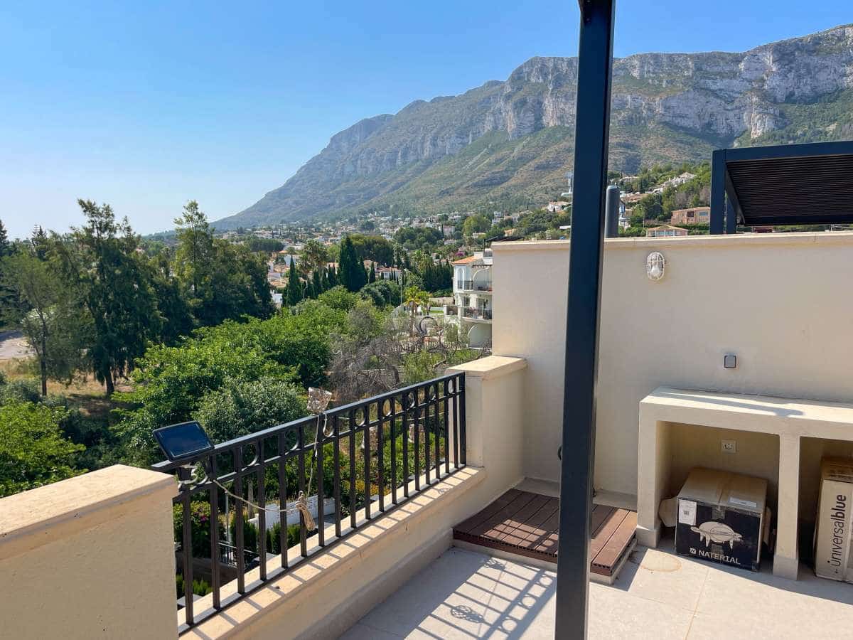 2 soveværelse Lejlighed til salg i Denia med swimmingpool garage - € 339.000 (Ref: 9075646)