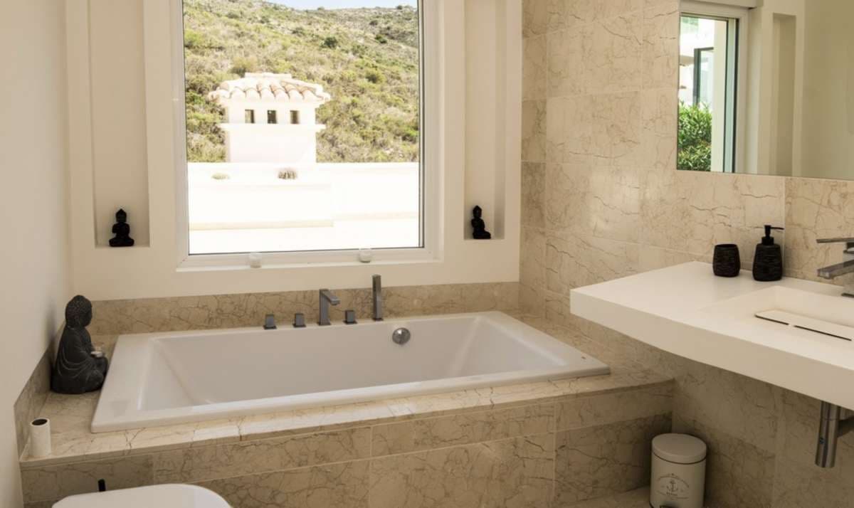 4 soveværelse Villa til salg i Moraira med swimmingpool garage - € 1.850.000 (Ref: 9228009)