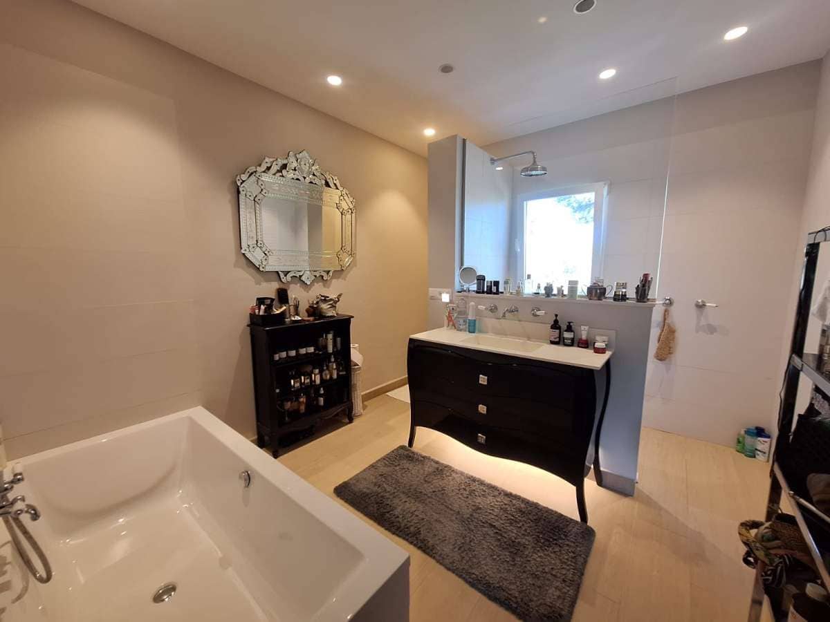 4 bedroom Villa for sale in Javea / Xabia with pool - € 1,290,000 (Ref: 9413110)