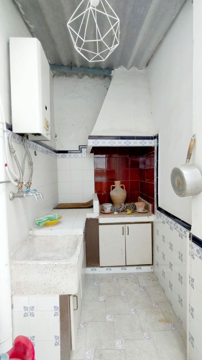 6 quarto Casa em Banda para arrendar em Llutxent com garagem - 650 € (Ref: 10021933)