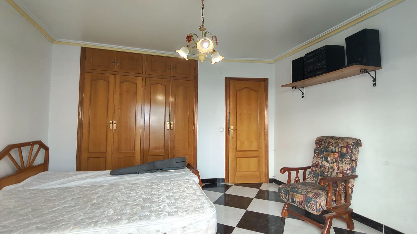 6 quarto Casa em Banda para arrendar em Llutxent com garagem - 650 € (Ref: 10021933)