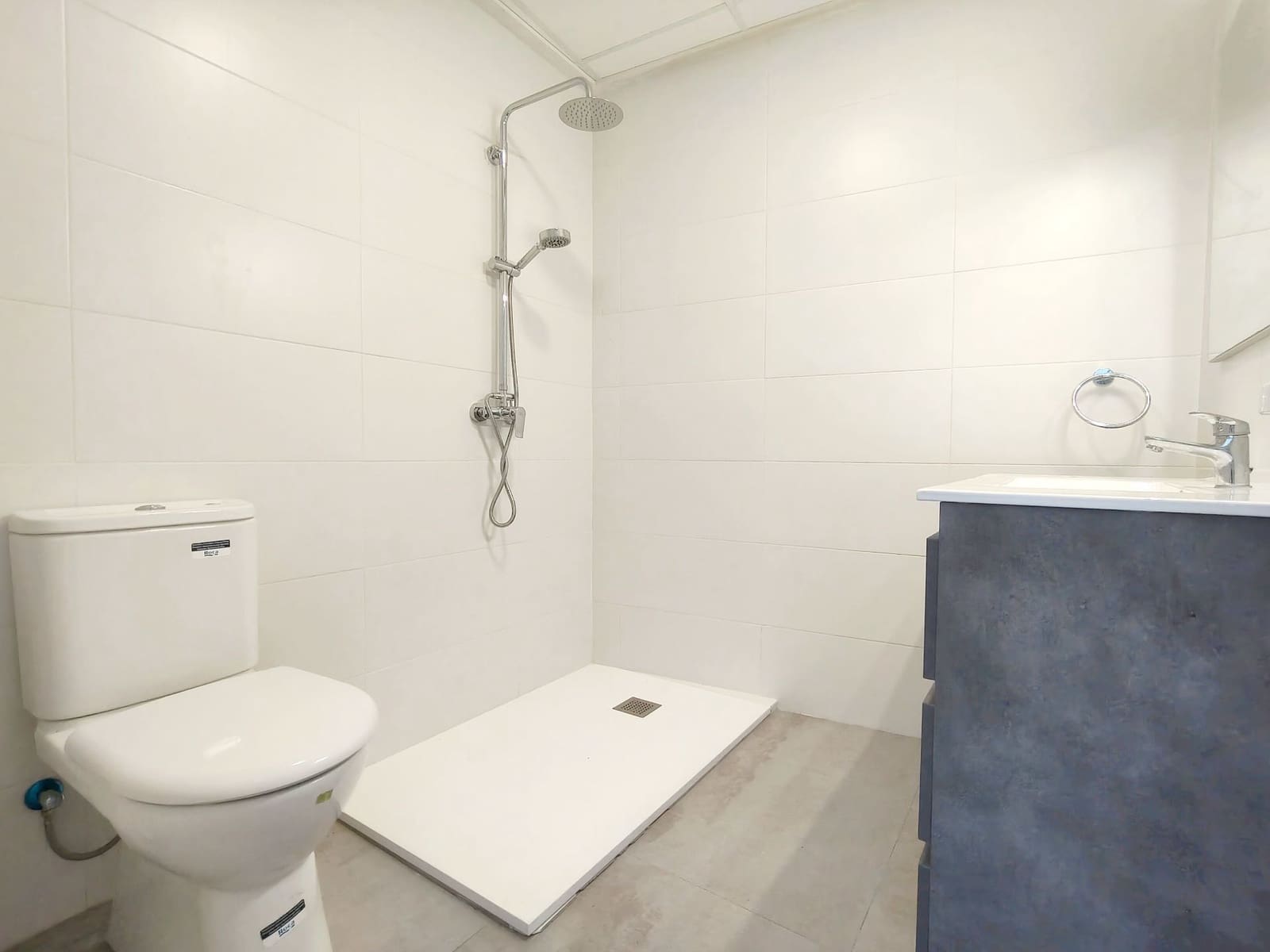 6 quarto Casa em Banda para arrendar em Llutxent com garagem - 650 € (Ref: 10021933)