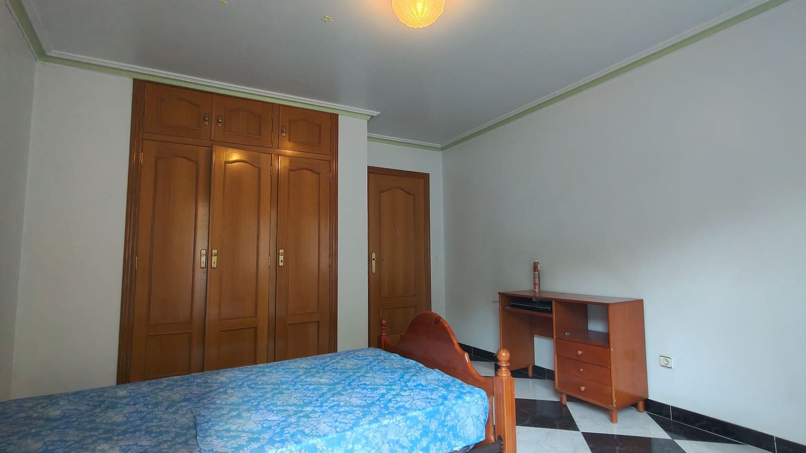 6 quarto Casa em Banda para arrendar em Llutxent com garagem - 650 € (Ref: 10021933)