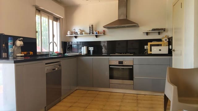 3 Zimmer Villa zu verkaufen in Oliva Pueblo, Oliva - 250.000 € (Ref: 10034855)