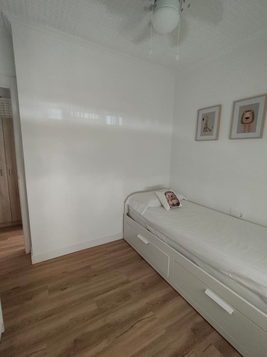 3 makuuhuone Huoneisto vuokrattavana paikassa Gandia mukana 
autotalli - 850 € (Ref: 10040309)