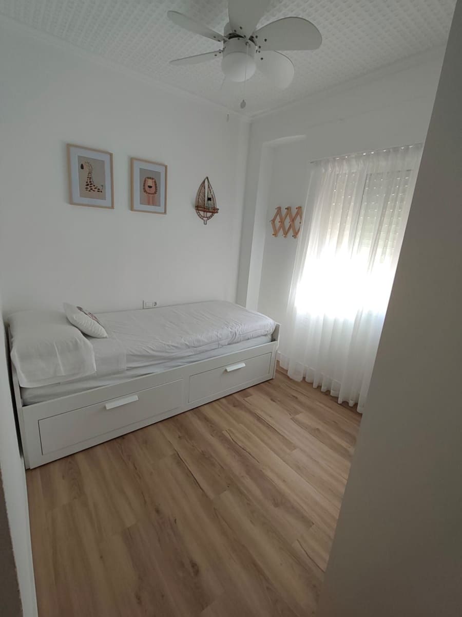 3 makuuhuone Huoneisto vuokrattavana paikassa Gandia mukana 
autotalli - 850 € (Ref: 10040309)