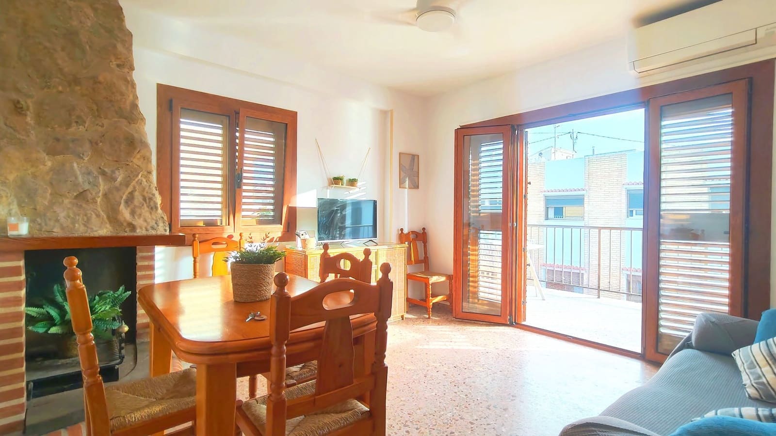 Apartamento de 3 habitaciones en Oliva en alquiler - 850 € (Ref: 10042462)
