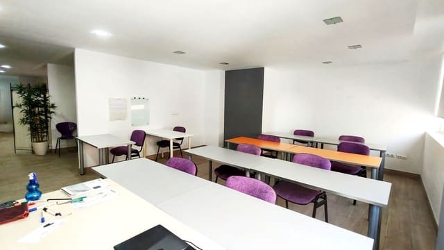 Office for sale in Oliva Pueblo, Oliva - € 119,000 (Ref: 10061229)