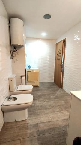 Office for sale in Oliva Pueblo, Oliva - € 119,000 (Ref: 10061229)