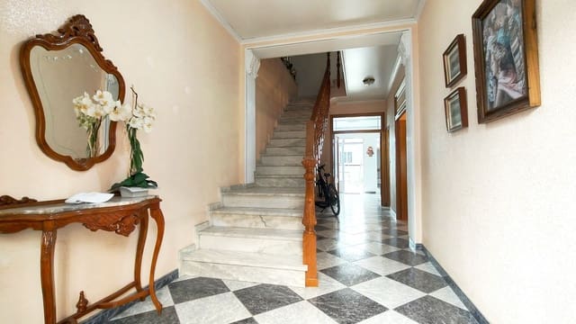 Chalet de 4 habitaciones en Oliva Pueblo, Oliva en venta - 265.000 € (Ref: 10061230)