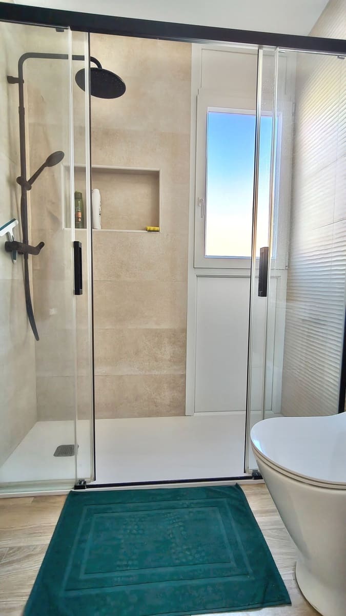 Apartamento de 3 habitaciones en Oliva en alquiler - 950 € (Ref: 10154564)