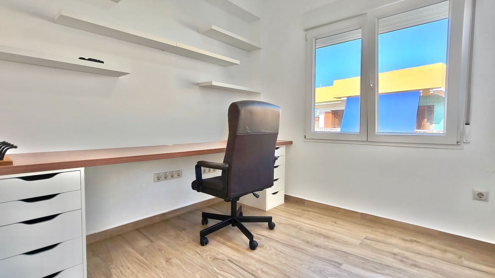 Apartamento de 3 habitaciones en Oliva en alquiler - 950 € (Ref: 10154564)
