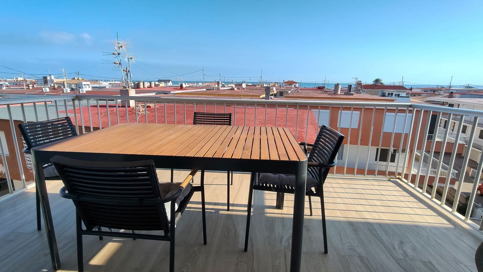 Apartamento de 3 habitaciones en Oliva en alquiler - 950 € (Ref: 10154564)